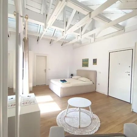 Loft 2double Bed Stylish Appartement Tirana
