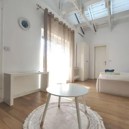 Apartment Loft 2double Bed Stylish Tirana